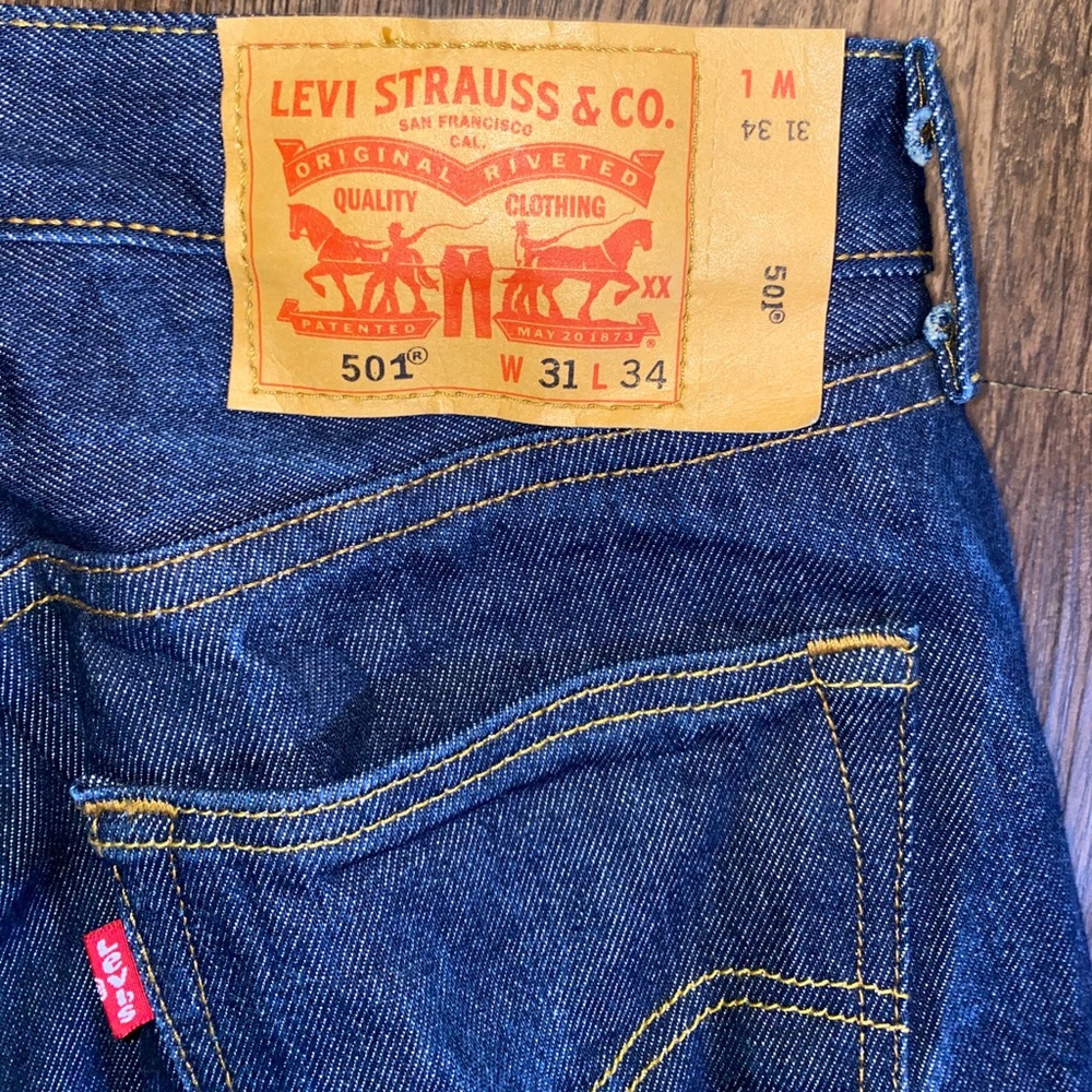Levi’s 501 jeans - like new
